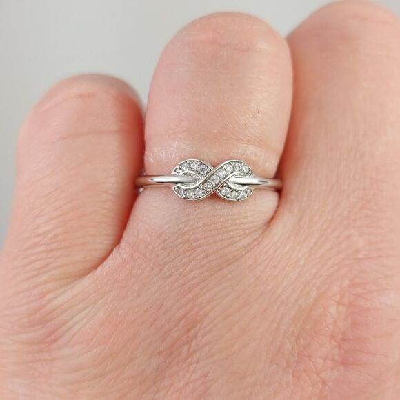 925 Sterling Silver Infinity Ring - Picture 6 of 7